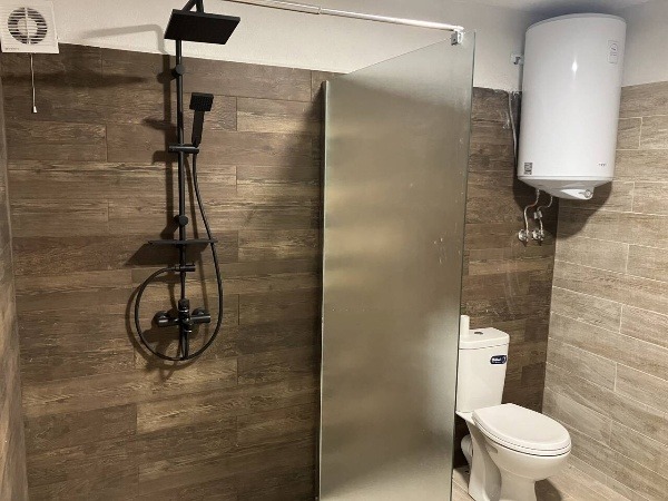 En venta  Casa región Plovdiv , Radinovo , 201 metros cuadrados | 83452035 - imagen [4]