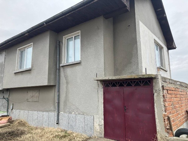 En venta  Casa región Plovdiv , Radinovo , 201 metros cuadrados | 83452035