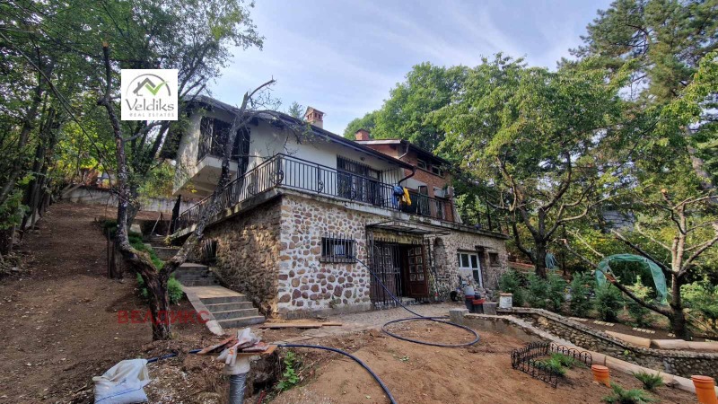 Продава  Къща град София , Горна баня , 202 кв.м | 64826429