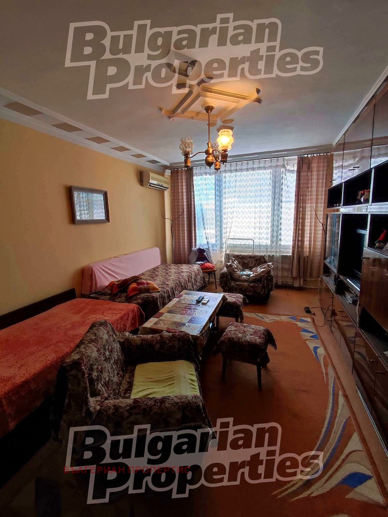Продава 3-СТАЕН в град Шумен, Център - 90 кв.м / 137 000 € » 267 948.71 лв., БЪЛГЕРИАН ПРОПЕРТИС