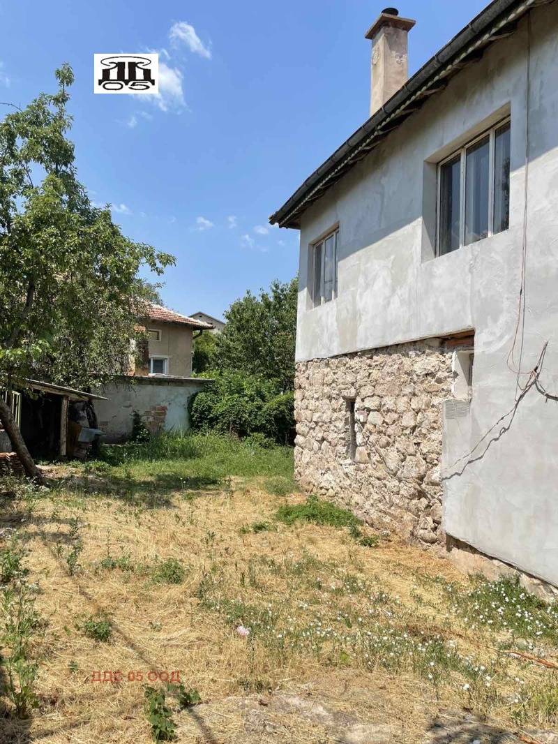 Продава КЪЩА в област Монтана, гр. Вършец - 168 кв.м / 57 000 € » 111 482.31 лв., ДДС 05 ООД