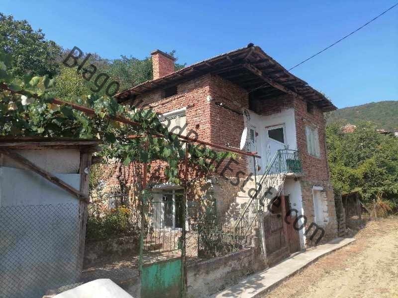 Продава  Къща област Благоевград , с. Горна Брезница , 120 кв.м | 46372839