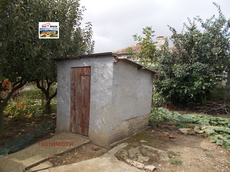 Продава КЪЩА, с. Преспа, област Добрич, снимка 6 - Къщи - 52123044
