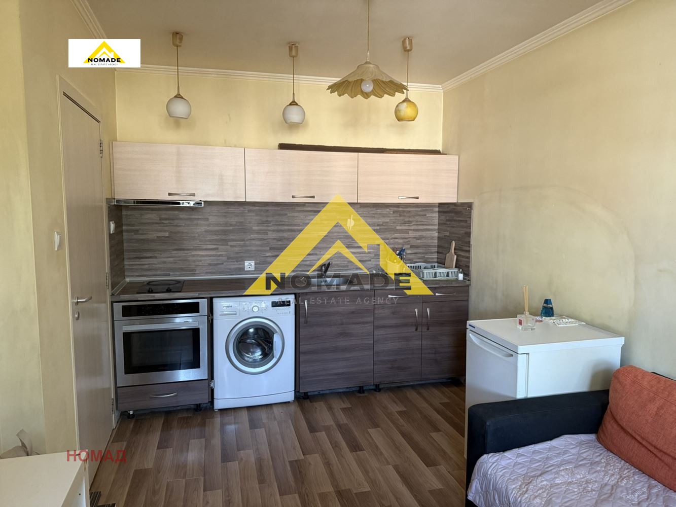 Продава 2-СТАЕН, гр. Пловдив, Център, снимка 2 - Апартаменти - 52223044