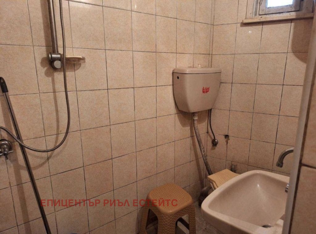 Продава КЪЩА, с. Банище, област Перник, снимка 5 - Къщи - 55966075
