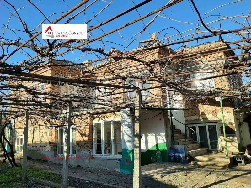 Продава КЪЩА в област Варна, гр. Вълчи дол - 140 кв.м / 25 000 € » 48 895.75 лв., ВАРНА КОНСУЛТ