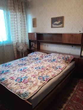 3+ camere da letto Idealen tsentar, Pleven 11