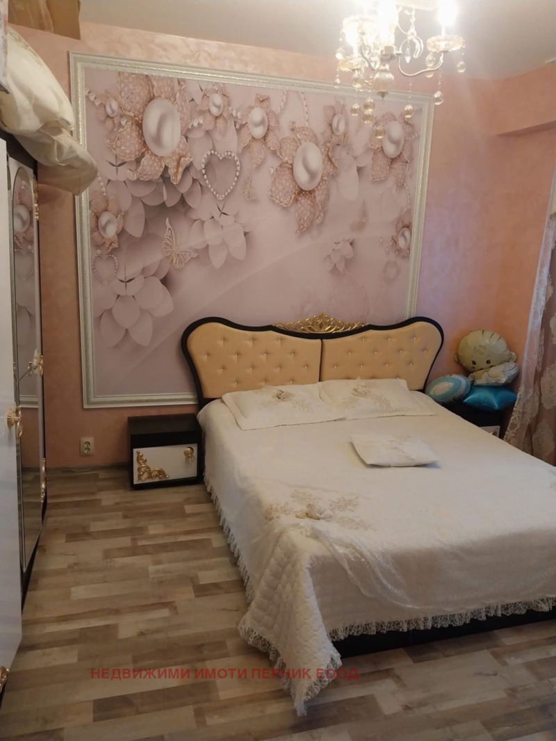 Продава  2-стаен област Перник , гр. Радомир , 70 кв.м | 28609447 - изображение [12]