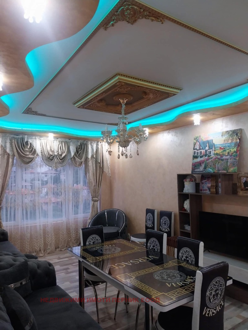Продава  2-стаен област Перник , гр. Радомир , 70 кв.м | 28609447 - изображение [8]