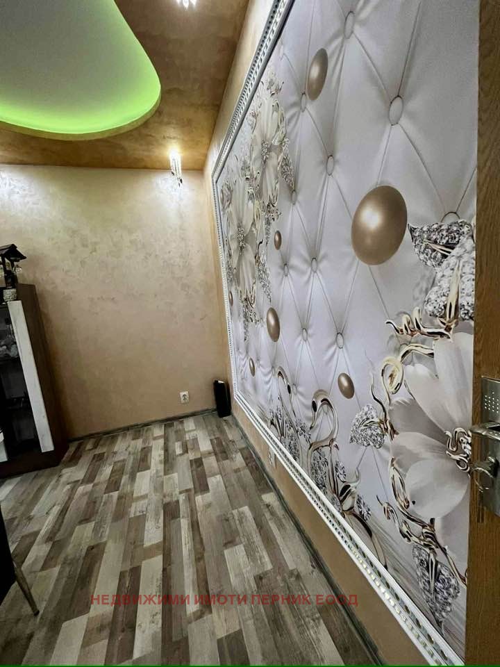Продава  2-стаен област Перник , гр. Радомир , 70 кв.м | 28609447 - изображение [3]