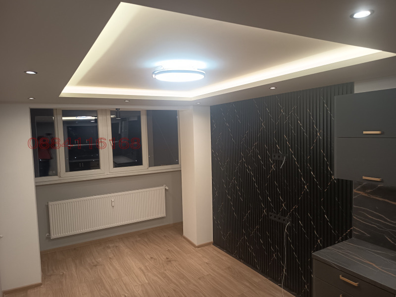 Продава 3-СТАЕН, гр. Перник, Мошино, снимка 2 - Апартаменти - 52613500