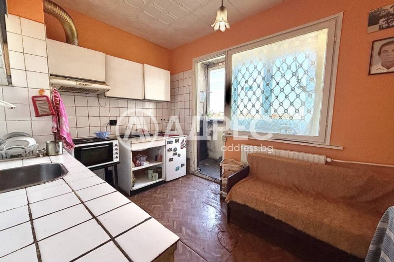 Продава 3-СТАЕН, гр. София, Карпузица, снимка 2 - Апартаменти - 53531256