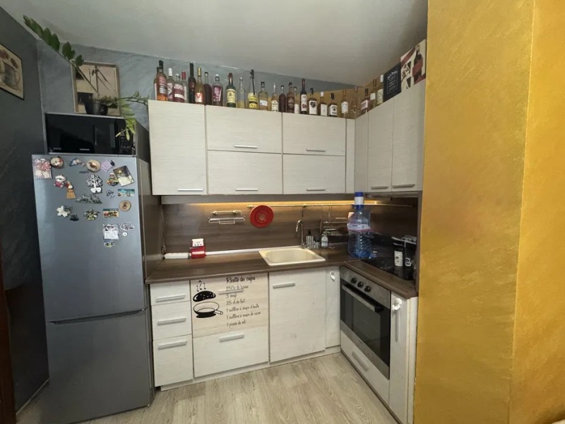 Продава 2-СТАЕН в град Варна, Галата - 55 кв.м / 155 000 € » 303 153.65 лв., АГЕНЦИЯ СТЕФАНОВ ИНВЕСТ
