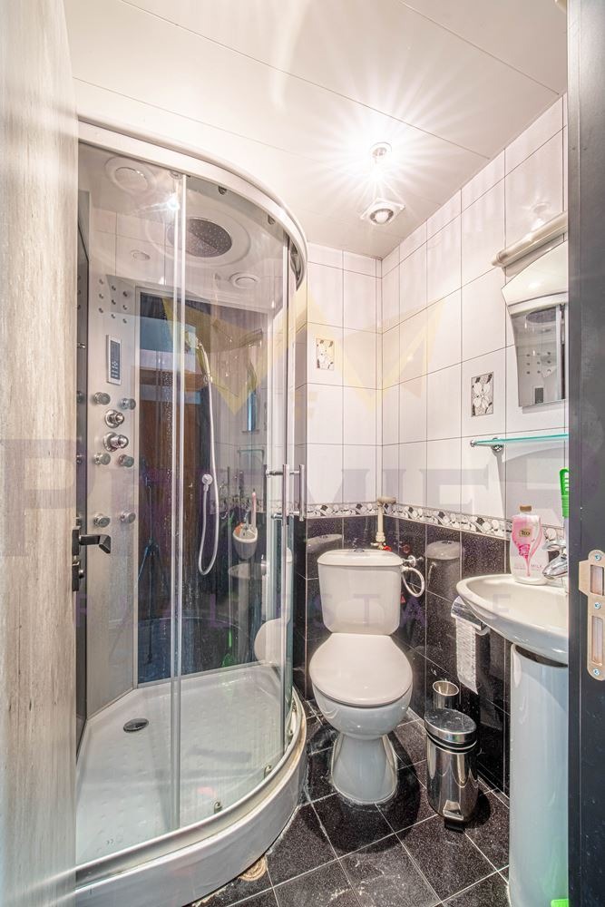 Продава 4-СТАЕН, гр. Варна, ВИНС-Червен площад, снимка 8 - Апартаменти - 55188547