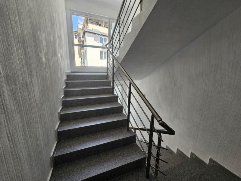 En venta  2 dormitorios Kardzhali , Vazrozhdentsi , 98 metros cuadrados | 43598757 - imagen [13]