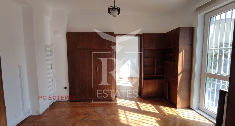 Продава  4-стаен, град София, Център •  400 000 EUR • ID 44968385 — holmes.bg - [1] 