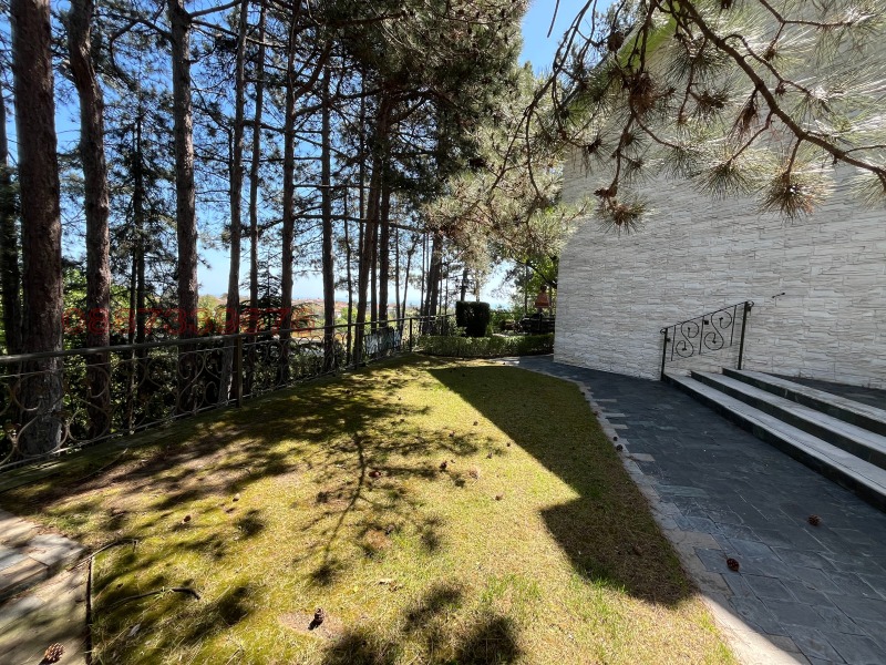 Продава КЪЩА, гр. Варна, м-т Долна Трака