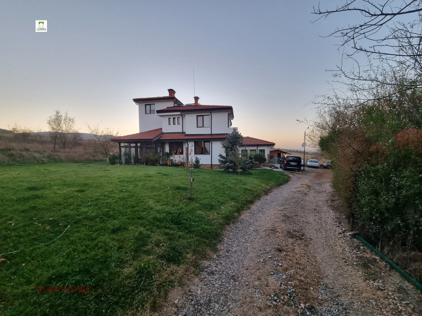 Продава КЪЩА, гр. София, Горна баня, снимка 2 - Къщи - 38993950