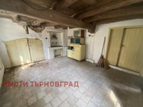 Продажба на имоти в с. Михалци, област Велико Търново — страница 2 - изображение 1 
