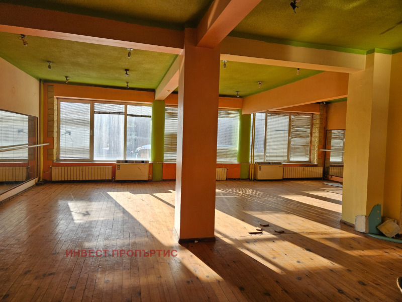 Продава  Многостаен, град София, Център •  600 000 € • ID 62682931 — holmes.bg - [1] 
