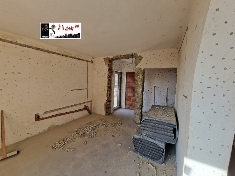 Till salu  Hus region Dobrich , Obrotjistje , 300 kvm | 30620368 - bild [2]