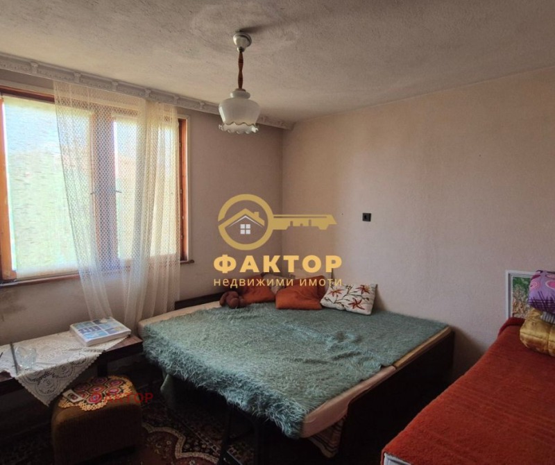 Till salu  Hus region Stara Zagora , Veren , 150 kvm | 17734156 - bild [8]