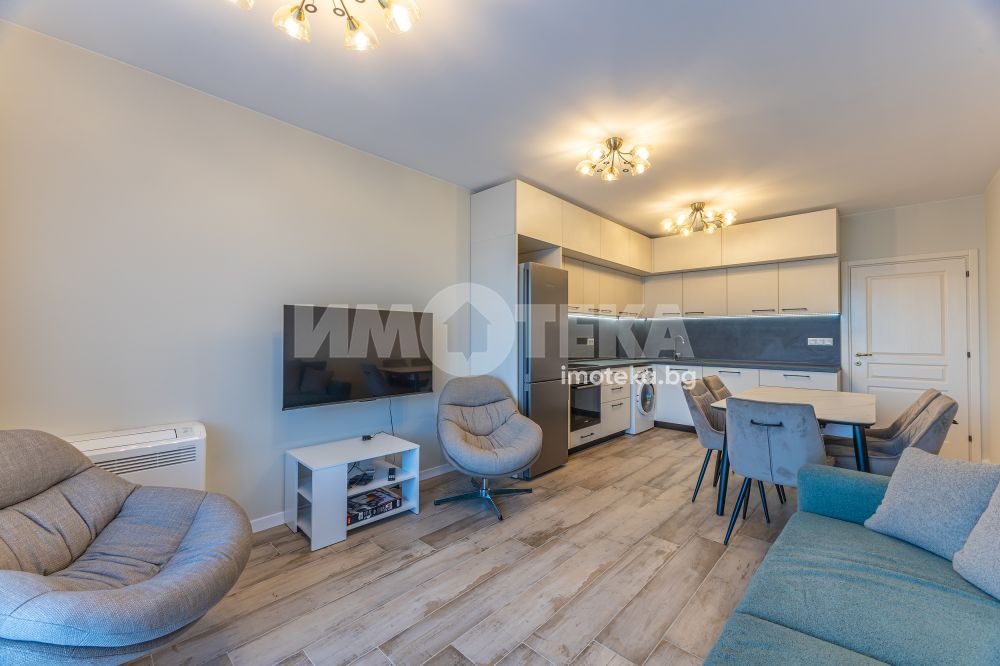 Продава 3-СТАЕН, гр. Варна, к.к. Св.Св. Константин и Елена