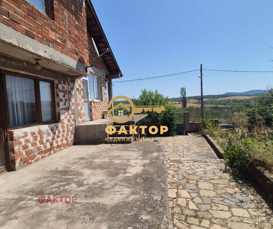Продава КЪЩА, с. Верен, област Стара Загора, снимка 2 - Къщи - 51205159