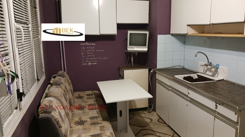 Продава 2-СТАЕН, гр. София, Света Троица