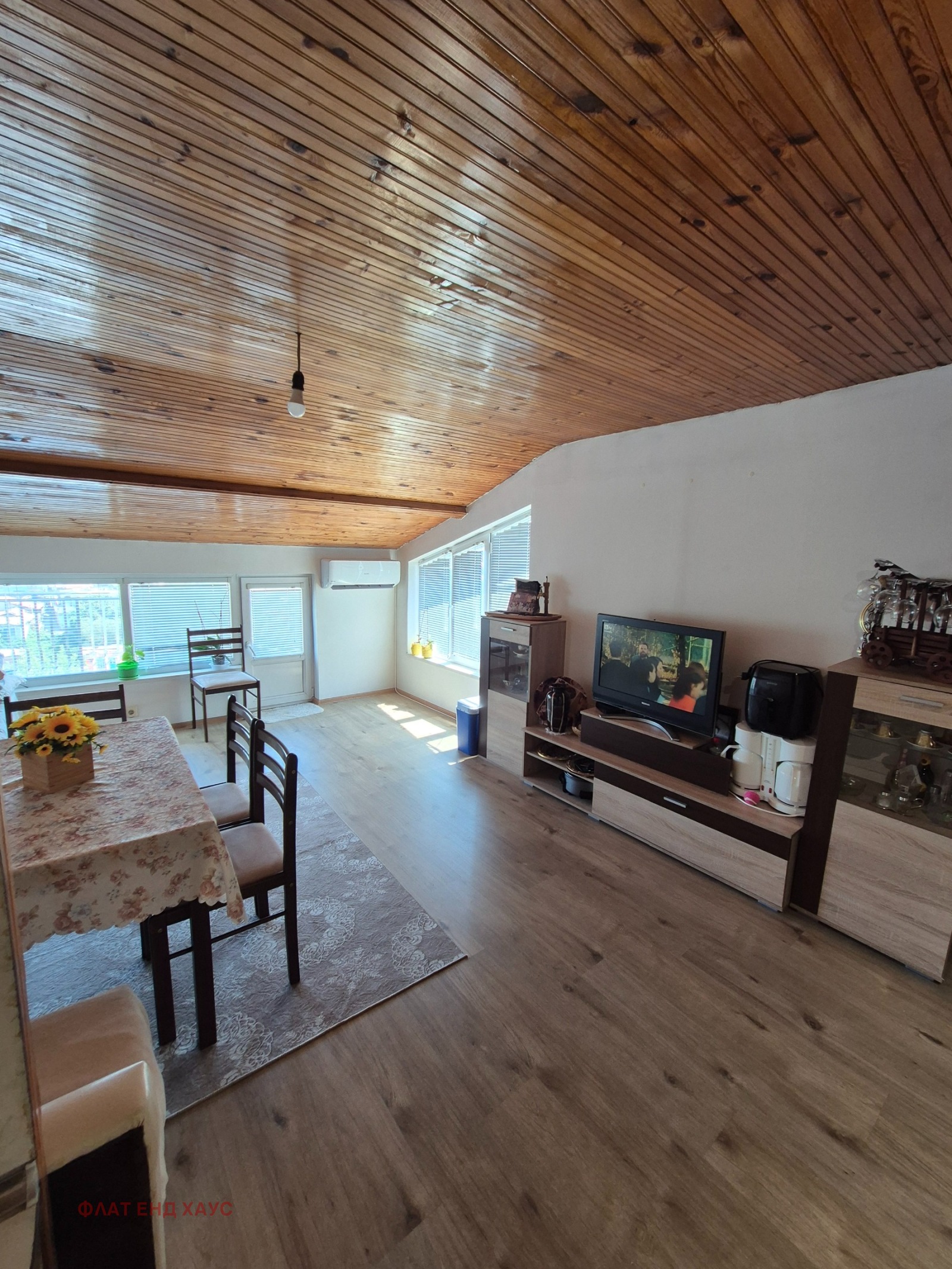 Продава ЕТАЖ ОТ КЪЩА, гр. Варна, Трошево, снимка 4 - Етаж от къща - 55581872