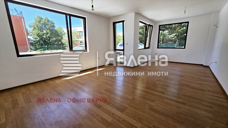 Продава 3-СТАЕН, гр. Варна, Бриз, снимка 2 - Aпартаменти - 48578441