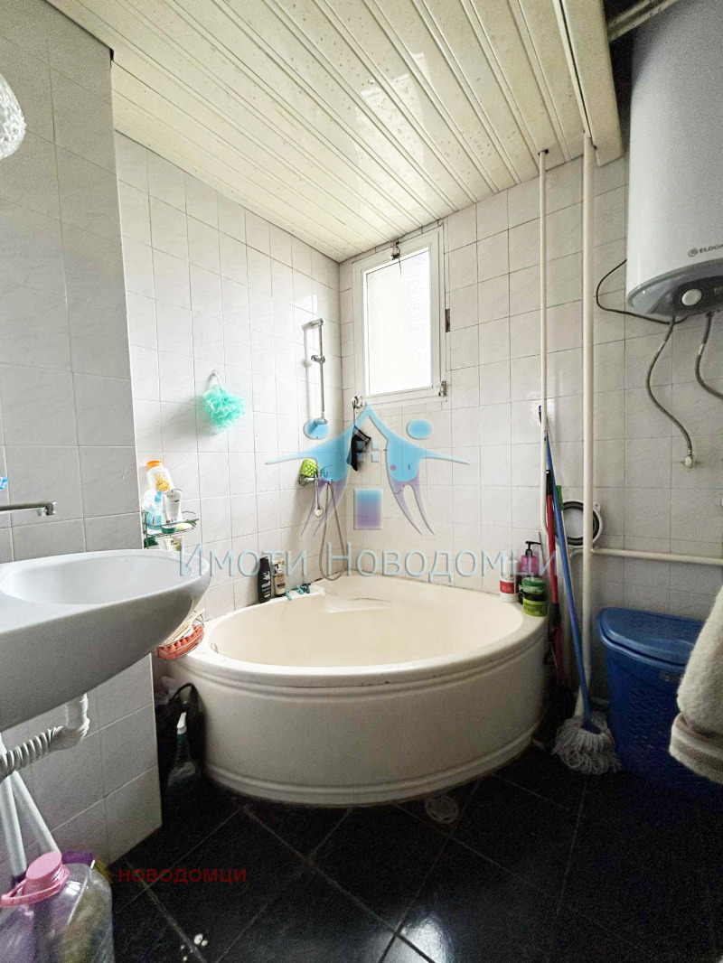 Продава 4-СТАЕН, гр. Шумен, Гривица, снимка 8 - Апартаменти - 52377262