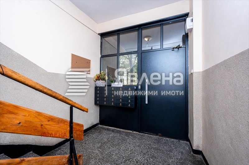 Продава 2-СТАЕН, гр. София, Света Троица, снимка 7 - Aпартаменти - 48119427