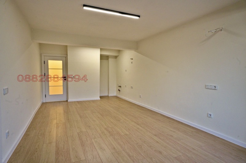 Продава  4-стаен град Варна , Център , 120 кв.м | 73021123 - изображение [13]
