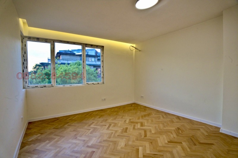 Продава  4-стаен град Варна , Център , 120 кв.м | 73021123 - изображение [2]