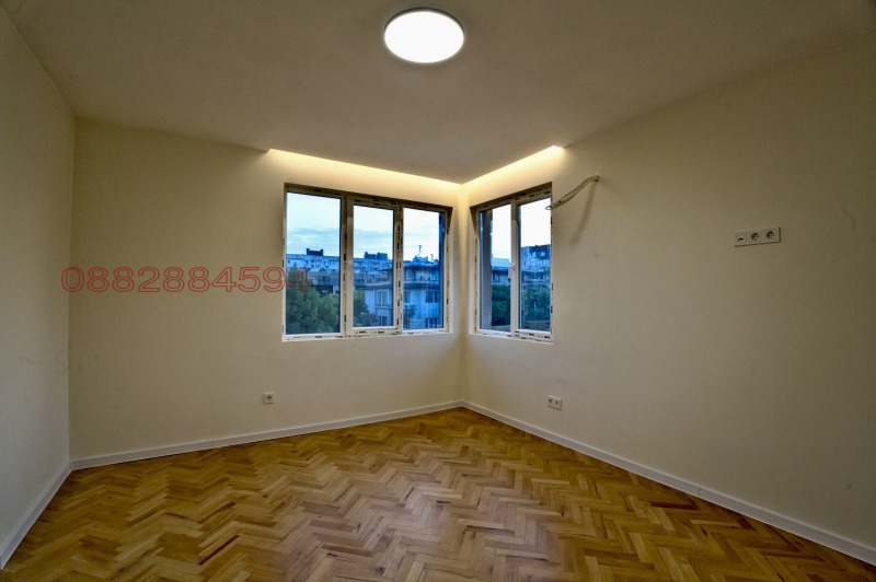 Продава  4-стаен град Варна , Център , 120 кв.м | 73021123 - изображение [8]