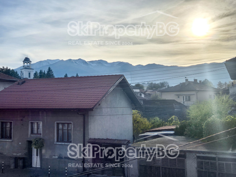 Продава ЕТАЖ ОТ КЪЩА, гр. Разлог, област Благоевград, снимка 16 - Етаж от къща - 52385097