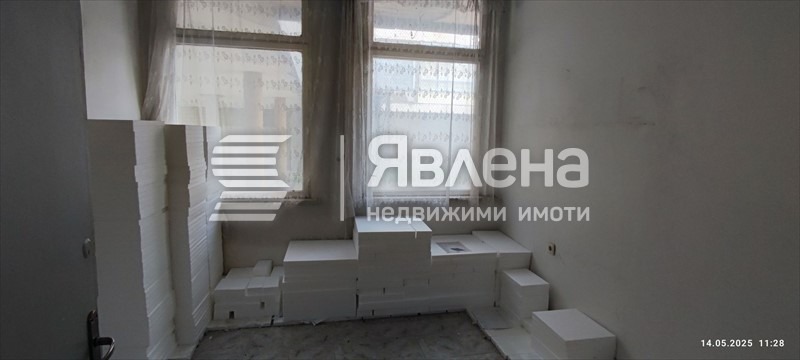 Продава ПРОМ. ПОМЕЩЕНИЕ, гр. Ботевград, област София област, снимка 9 - Производствени сгради - 55286949