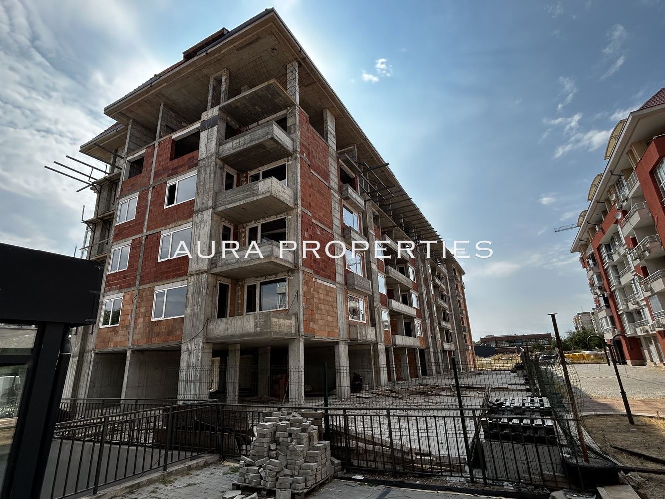 Продава 3-СТАЕН, гр. Разград, Стефан Караджа, снимка 2 - Апартаменти - 55655745