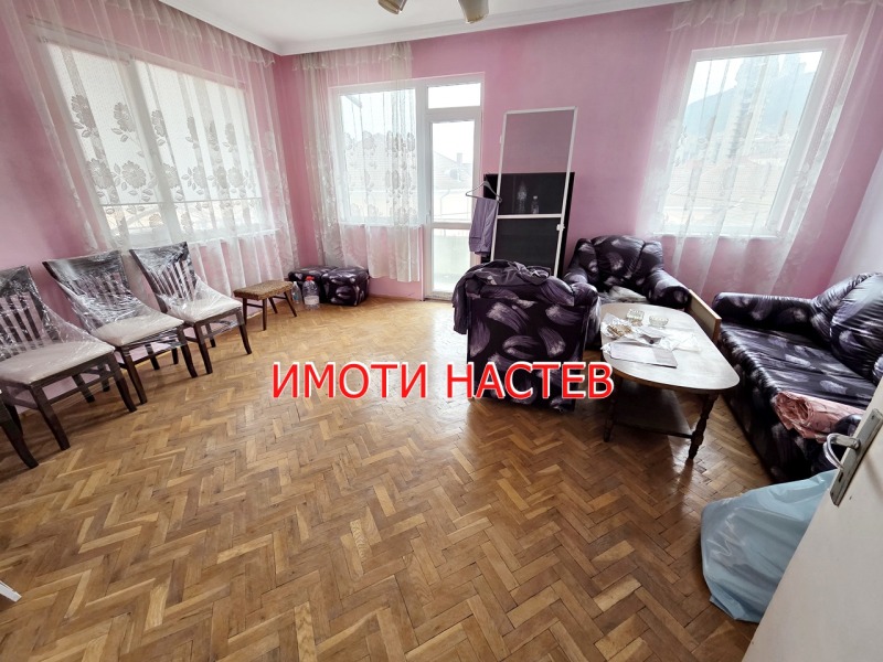 Продава 3-СТАЕН в град Шумен, Център - 82 кв.м / 130 000 € » 254 257.90 лв., ИМОТИ НАСТЕВ