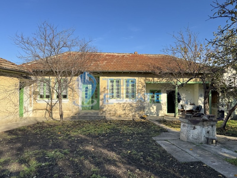 Продава КЪЩА в област Велико Търново, с. Ресен - 80 кв.м / 41 500 € » 81 166.95 лв., ТОП ЕСТЕЙТ