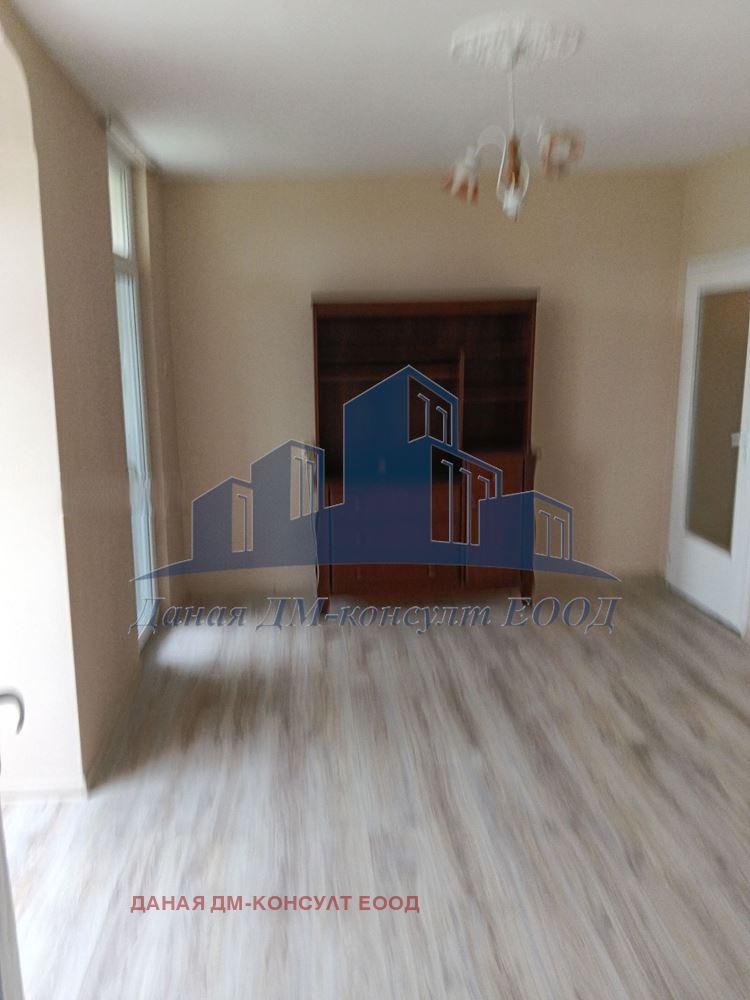 Продава 1-СТАЕН, гр. Шумен, Тракия, снимка 3 - Апартаменти - 54772252