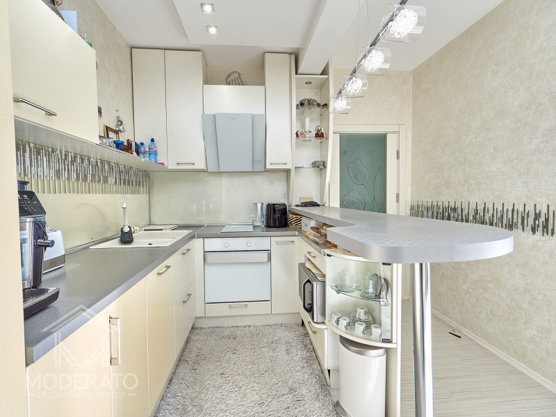 Продава 3-СТАЕН, гр. Бургас, Лазур, снимка 4 - Апартаменти - 52247821