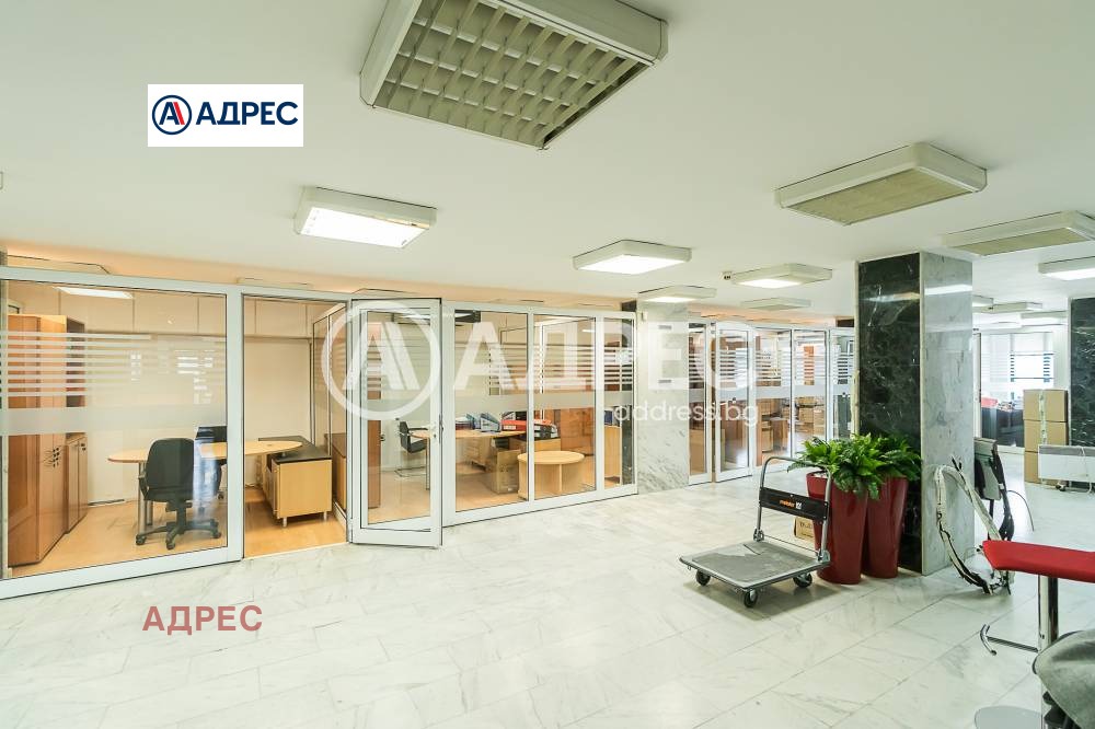 Продава ПРОМ. ПОМЕЩЕНИЕ, гр. Варна, ЖП Гара, снимка 7 - Производствени сгради - 55363519