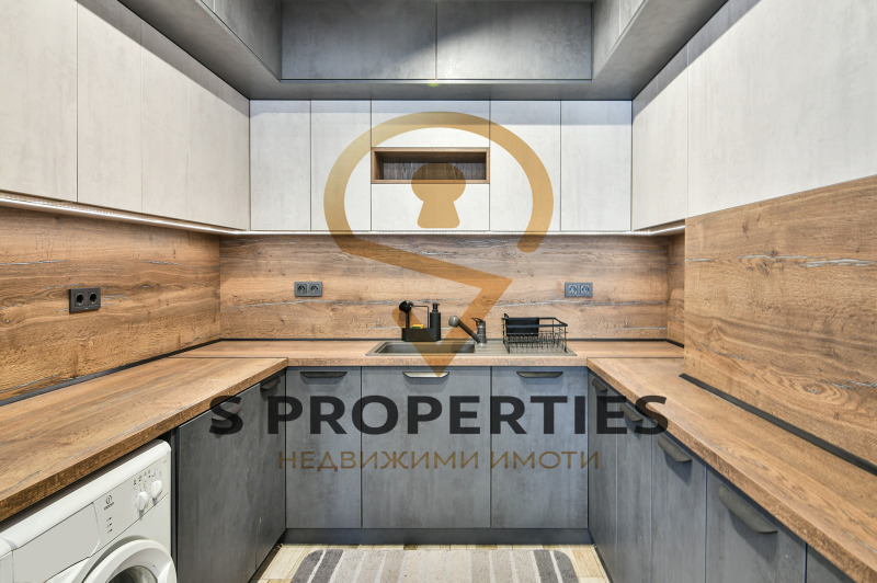 Продава  3-стаен град Варна , Гръцка махала , 90 кв.м | 52514758 - изображение [2]