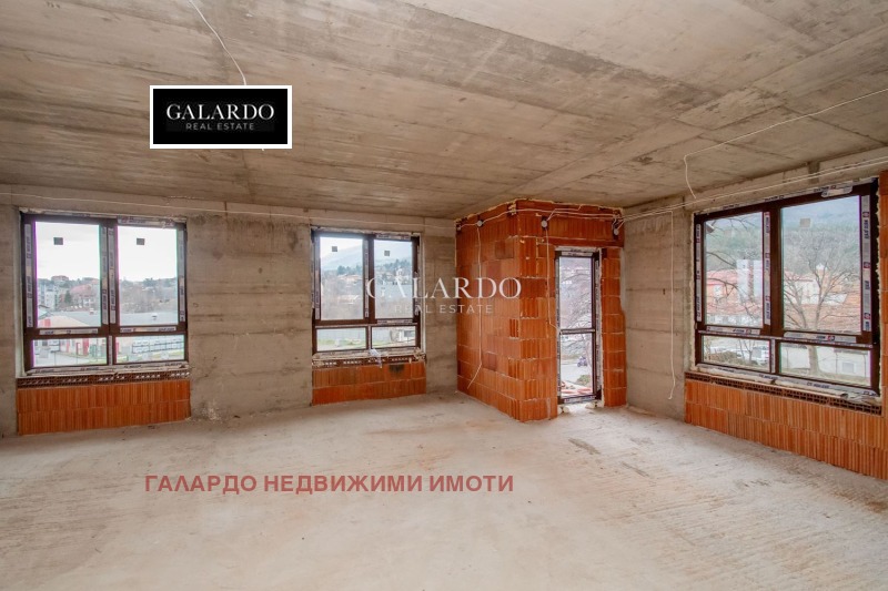 Продава 4-СТАЕН, гр. София, Княжево, снимка 2 - Апартаменти - 53055928