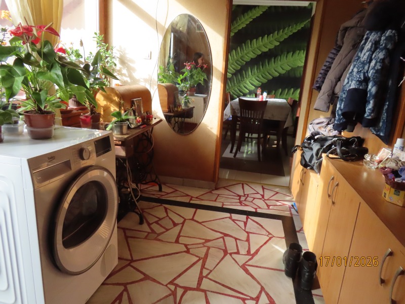 Продава ЕТАЖ ОТ КЪЩА, гр. София, Малашевци, снимка 3 - Етаж от къща - 53153229