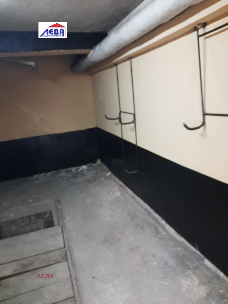 Te koop  Garage Pleven , 9-ti kvartal , 22 m² | 38150332 - afbeelding [3]