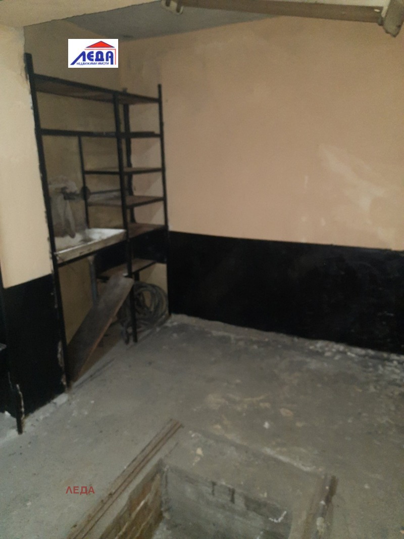 Te koop  Garage Pleven , 9-ti kvartal , 22 m² | 38150332 - afbeelding [2]