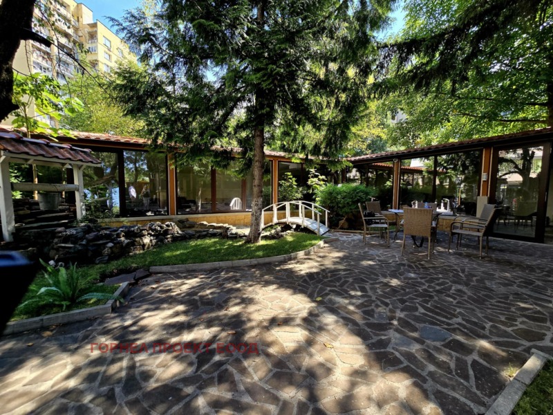 Zu verkaufen  Bar; Café Sofia , Krasna poljana 1 , 600 qm | 13003485